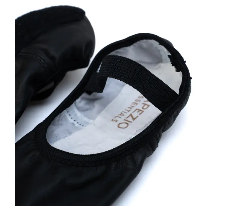 Capezio Luna, leather ballet slippers for beginners - Black