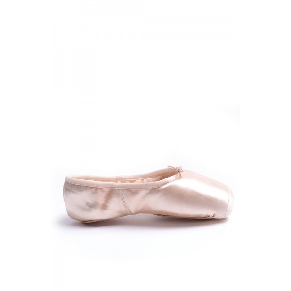 stretch pointe shoes